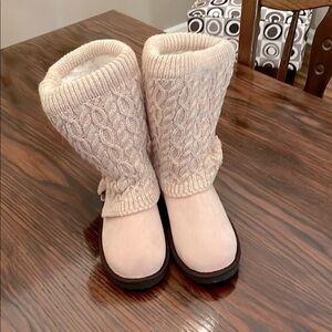 Never worn Muk Luks blush pink boots